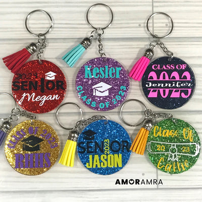 Online Personalized Gift Store: The Perfect Place to Buy that Graduation Keychain Gift Online