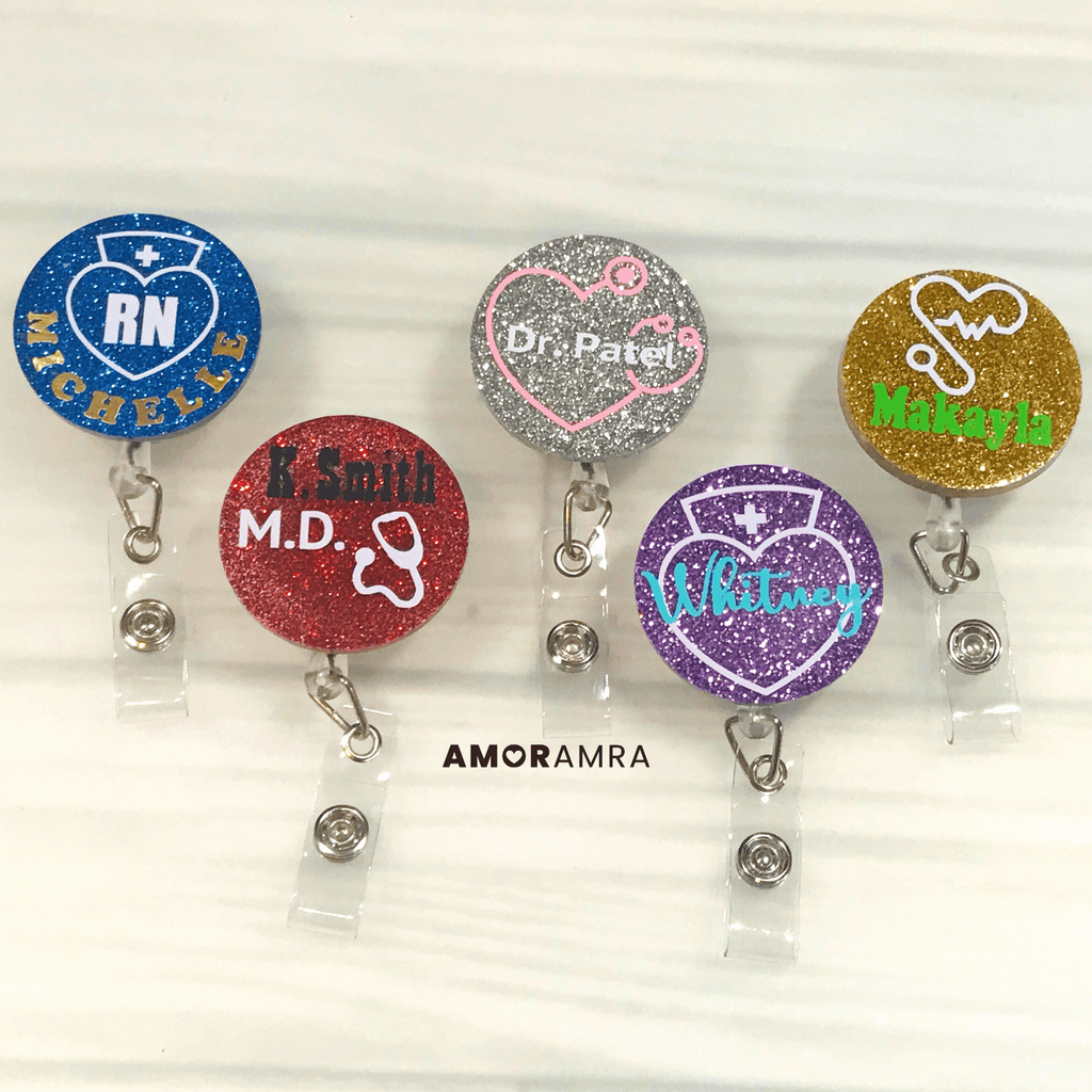1pc Badge Reel Retractable with Alligator Clip Funny Nurse Badge Holder  Help is on The Way Dear, for RN Nursing Doctor Office Worker Teacher  Student Name Id Decor